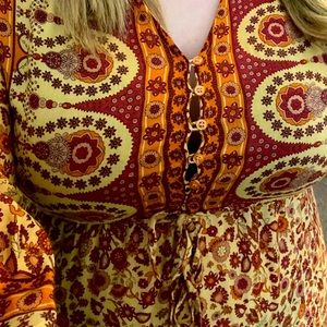 Long sleeve boho maxi dress/ 70s vibes!
